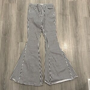 Blank Paige, flare jeans